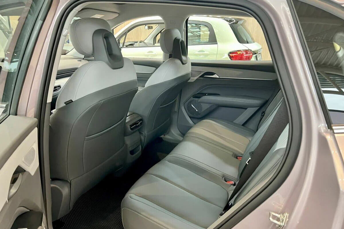 FAW Bestune JoyEE 03 61.47 kWh Luxury