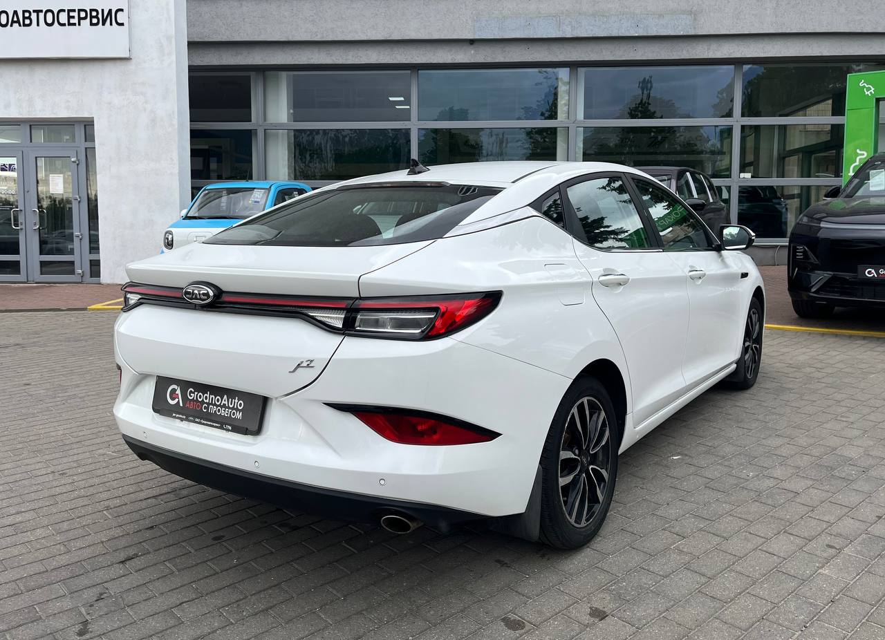 JAC J7, 2022 г