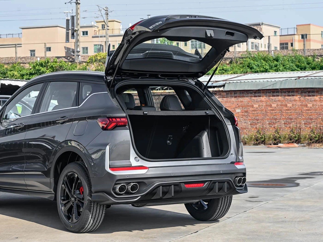 Geely Binyue L  Battle Edition