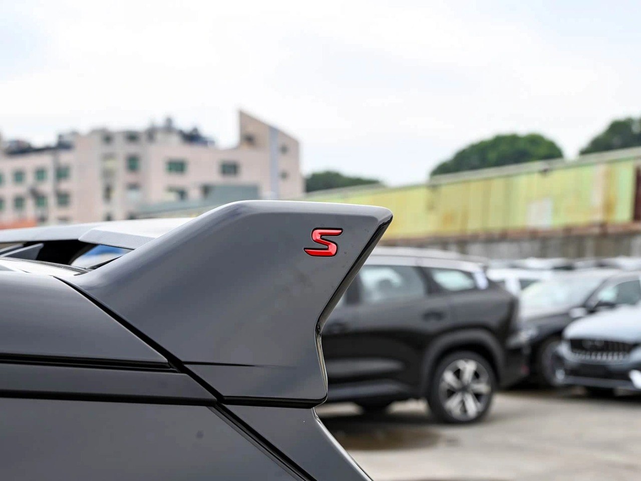 Geely Binyue L  Battle Edition