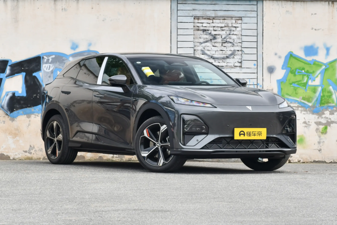 Deepal S07 68.82 kWh (272 л.с.) 550 Max Grey